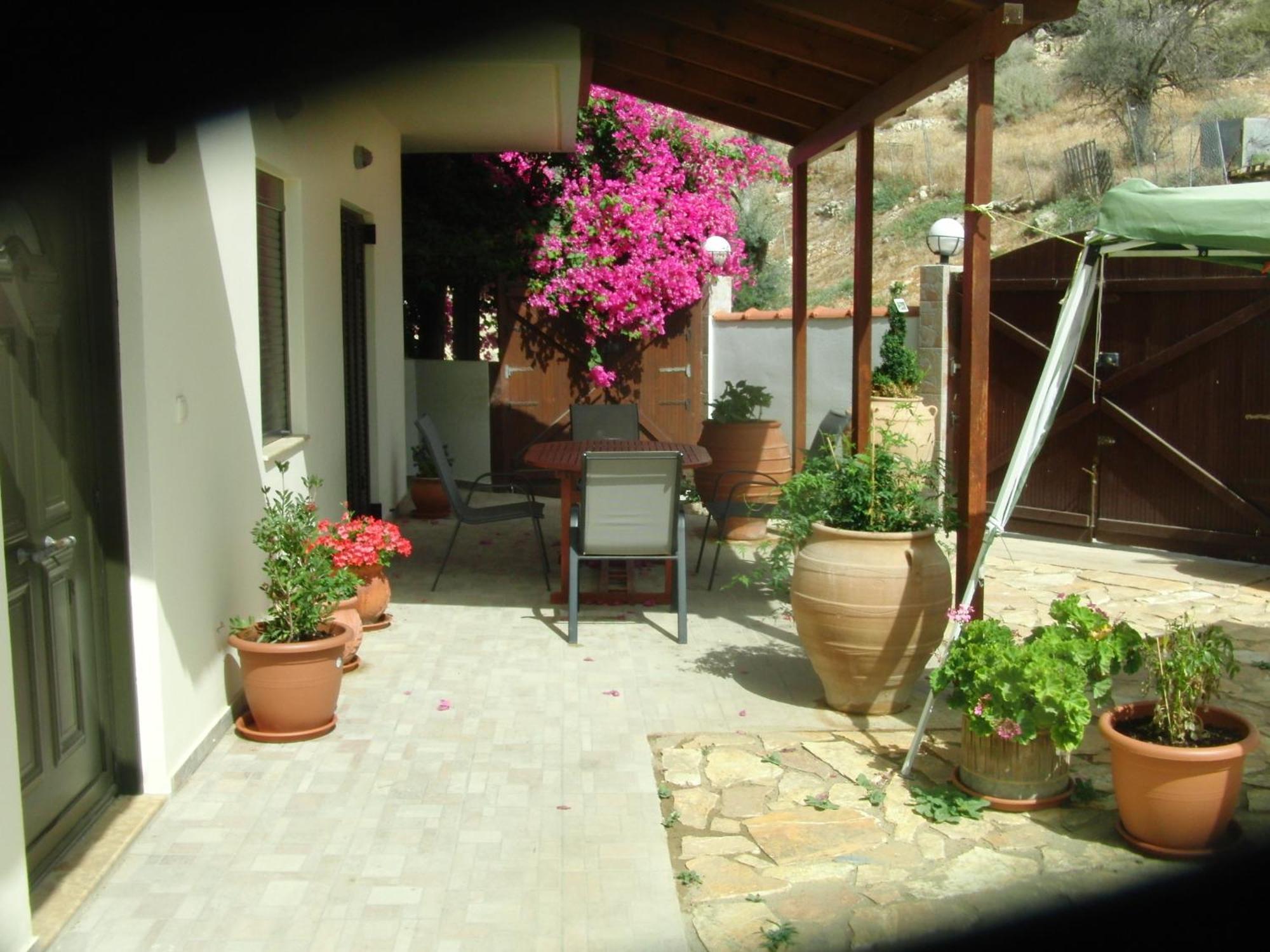 Artemis Appartments Pitsidia Exterior foto